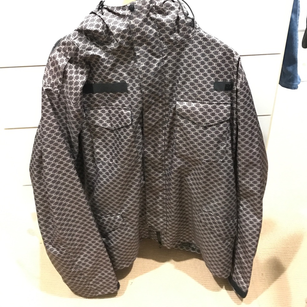 DC snowboarding jacket