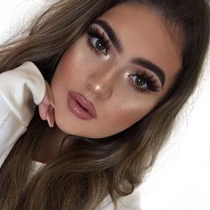 Too Faced Lip Injection  "Spice Girl"