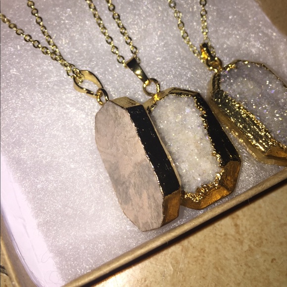 1 left!! Druzy Gold Octagon Necklace - Picture 7 of 8