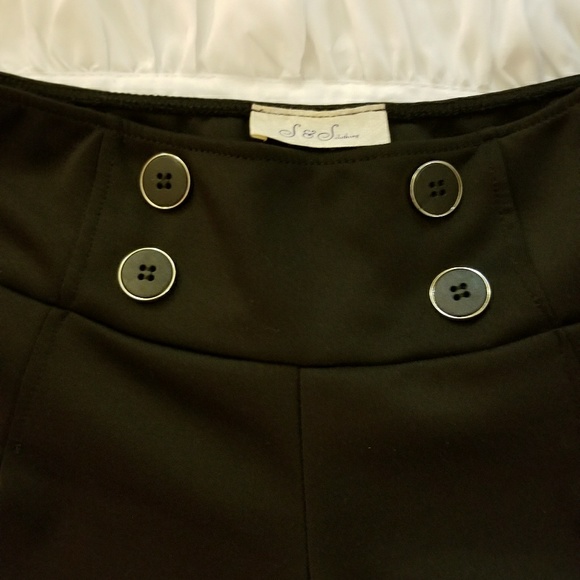 Super Sexy Short Shorts in Black - Picture 2 of 3