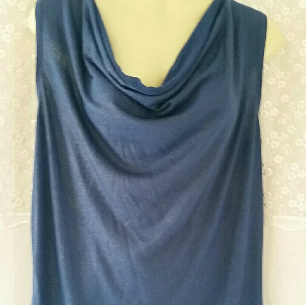 CABLE & GAUGE BLUE SLEEVELESS TOP