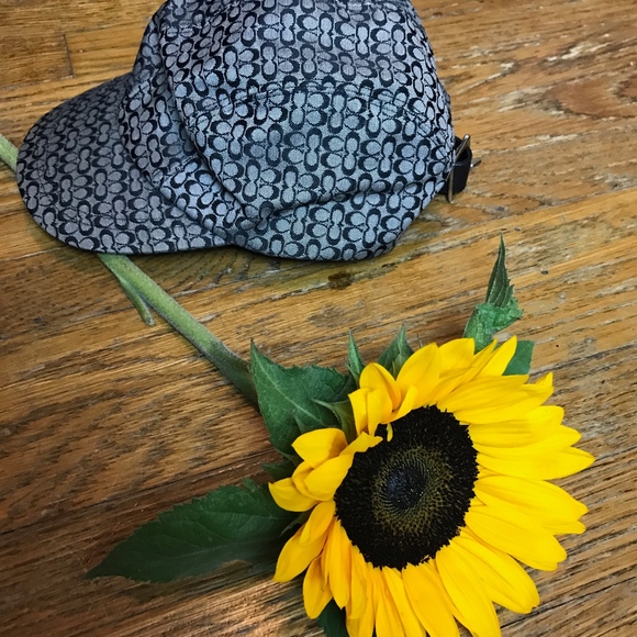 Coach Cap - Picture 4 of 6