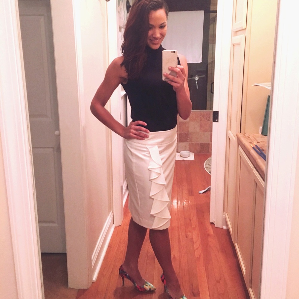 White House black market outfit