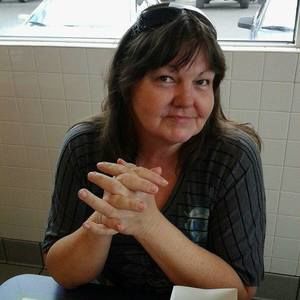 Meet your Posher, Connie