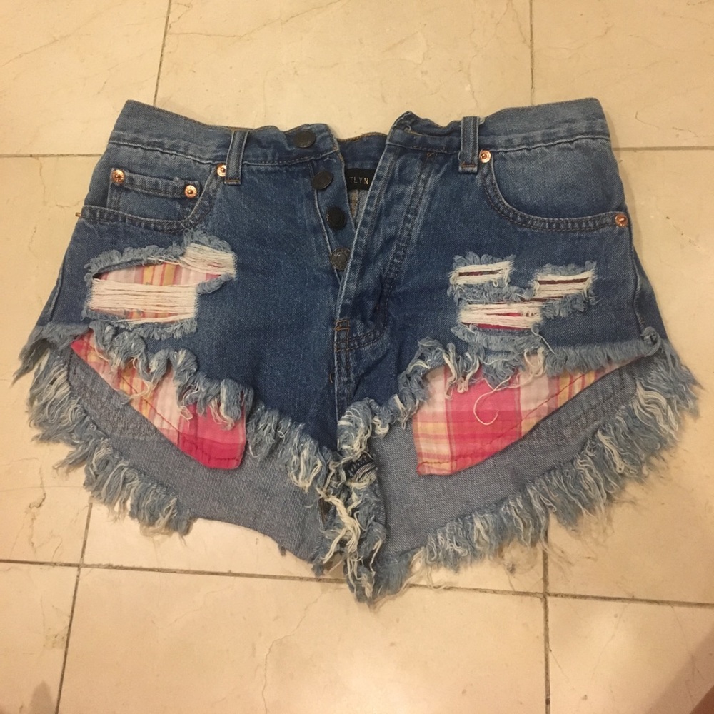 ❌SOLD❌Kaitlyn Jean Shorts
