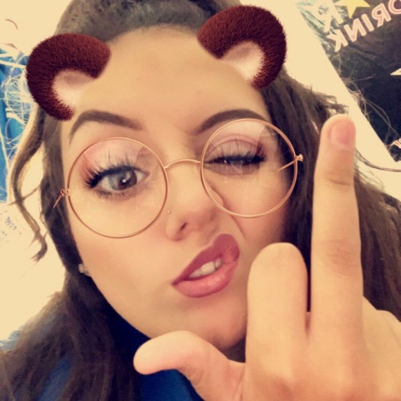 Meet your Posher, Autum - Picture 1 of 1