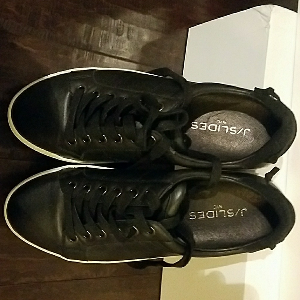 J Slides black shoe