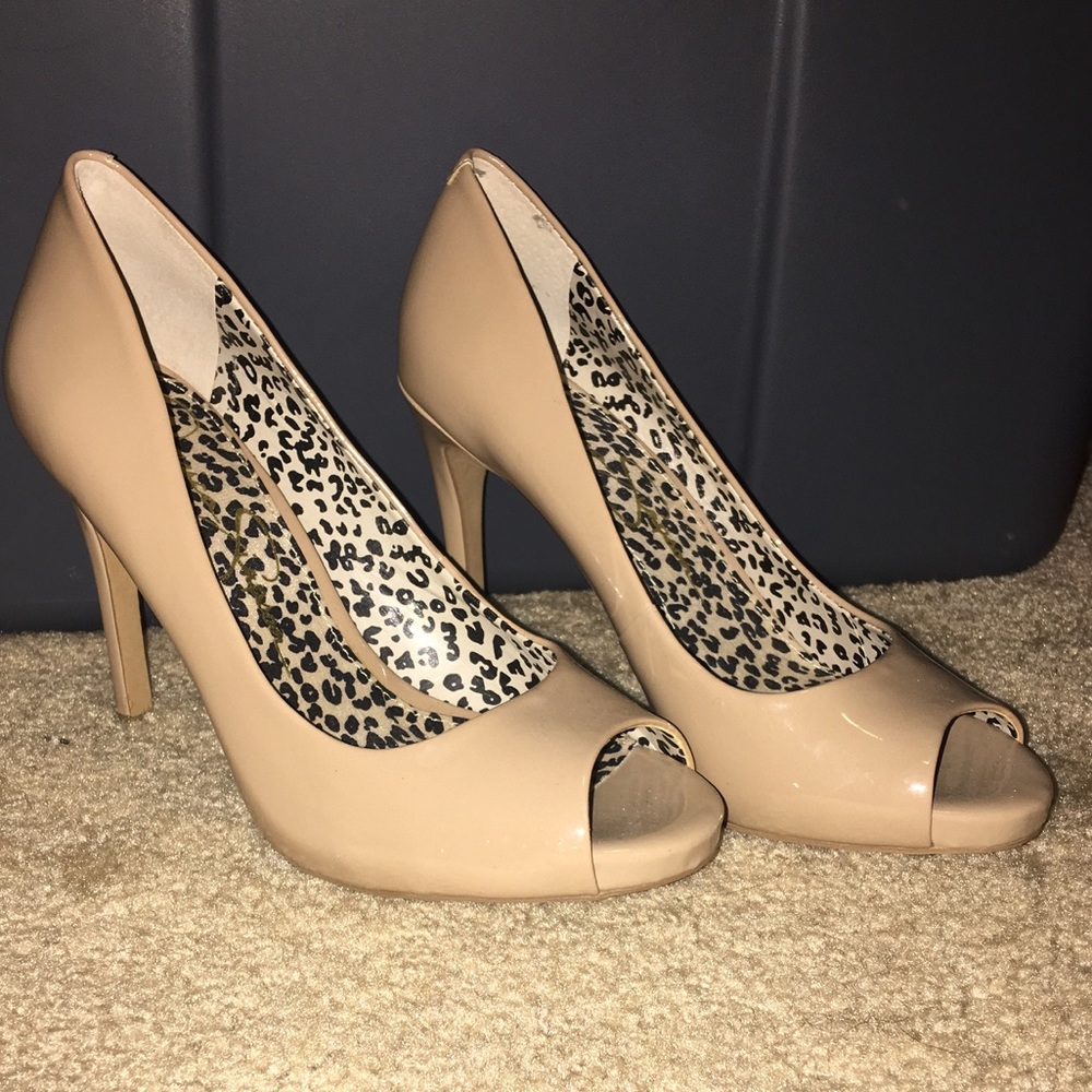 Jessica Simpson Nude Heels