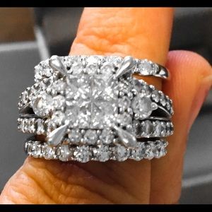 Bridal set. 4ct total weight.