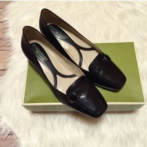 Naturalizer Square Toe Leather Loafer