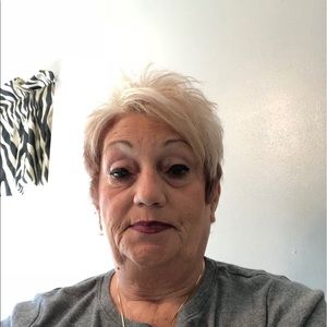 Meet your Posher, Debra