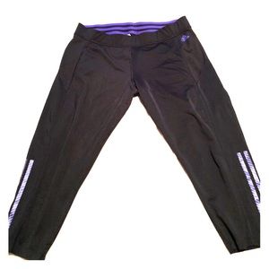 Capri workout pants