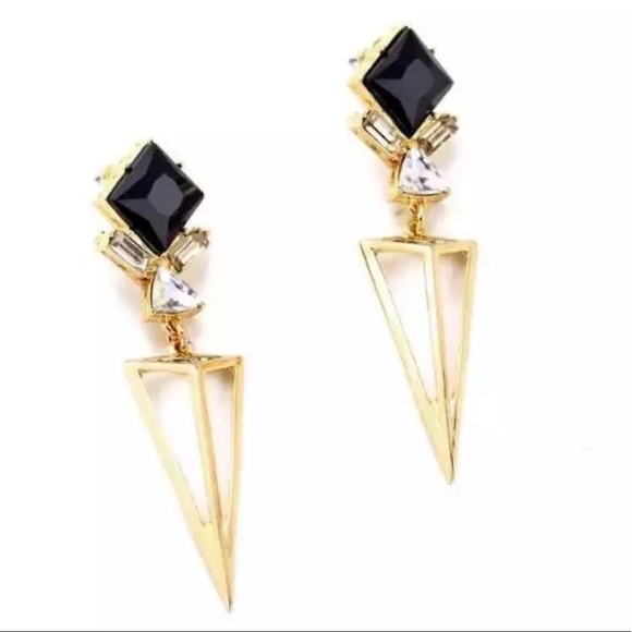 www.crownedinroyalty.com Jewelry - Dangle Geo Earrings