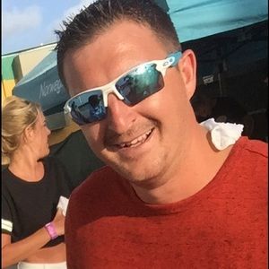 Meet your Posher, Jason