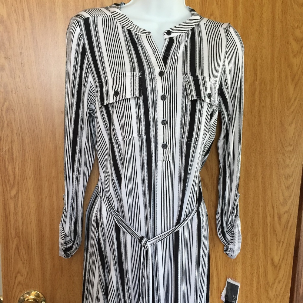 NWT Woman's Size Small Dress