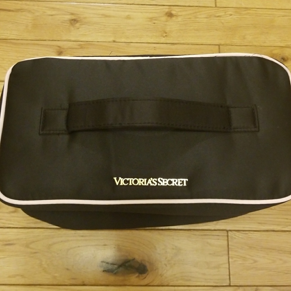 Victoria's Secret lingerie case