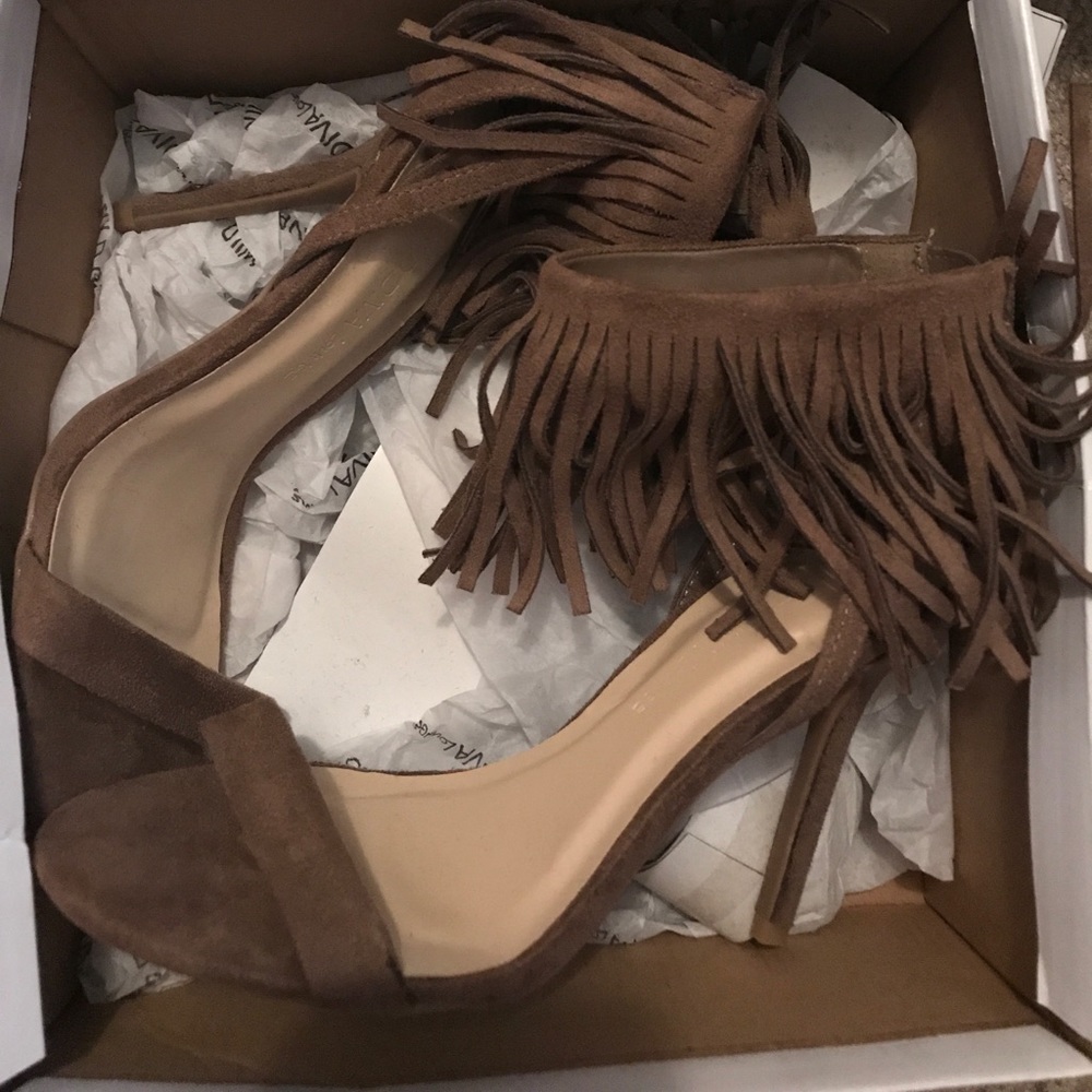 Fringe heels