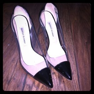 Black patent leather Manolo Blahnik BB