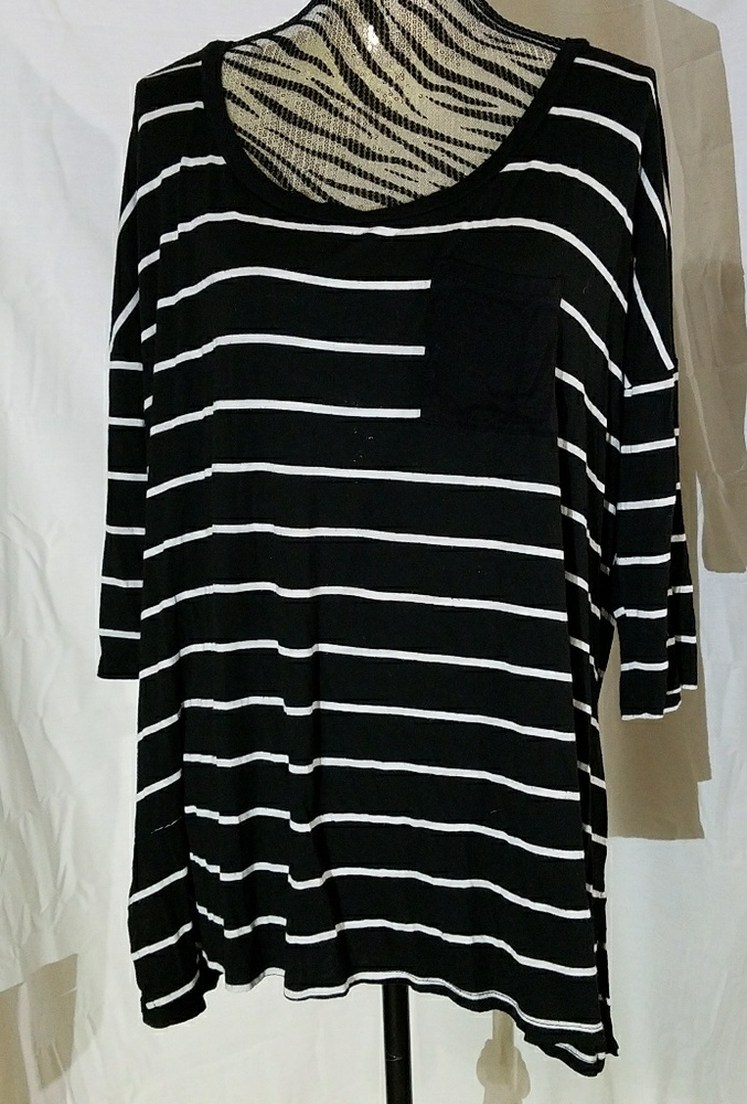 Torrid Striped 1/4 Sleeve Pocketed Tee