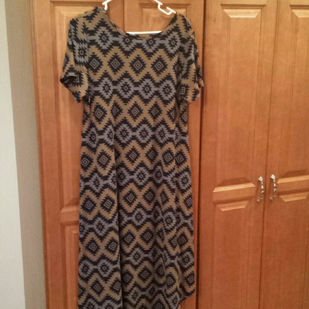 Lularoe Carly