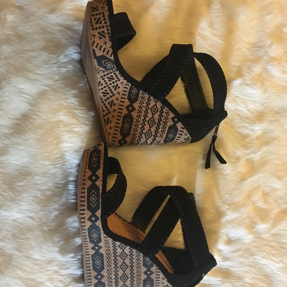 Francesca’s New wedges