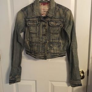 Cropped denim jacket