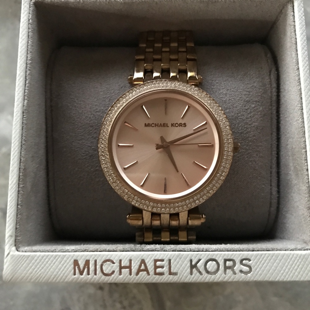 Beautiful rose gold authentic Michael kors watch! - Picture 1 of 4