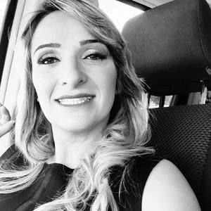 Meet your Posher, Simone