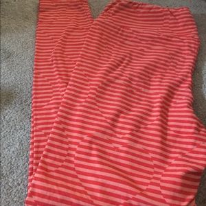 LuLaRoe leggings. SIZE TC