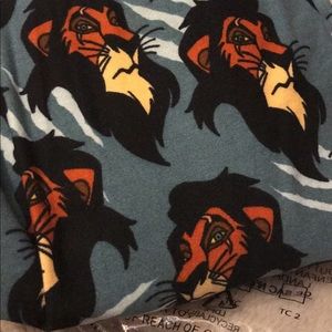 ‼️SOLD‼️ OS Scar LuLaRoe leggings