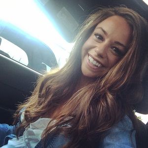 Meet your Posher, Carrie