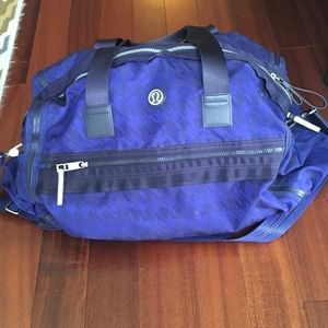 Lululemon duffle bag