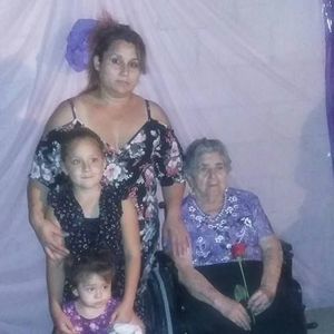 Meet your Posher, Rosario