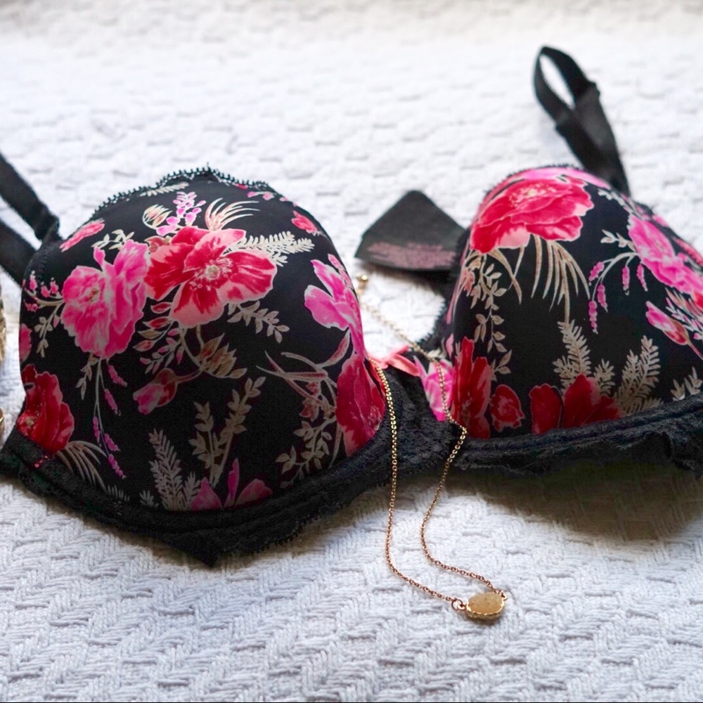 Black and pink floral VC bra: 34DD