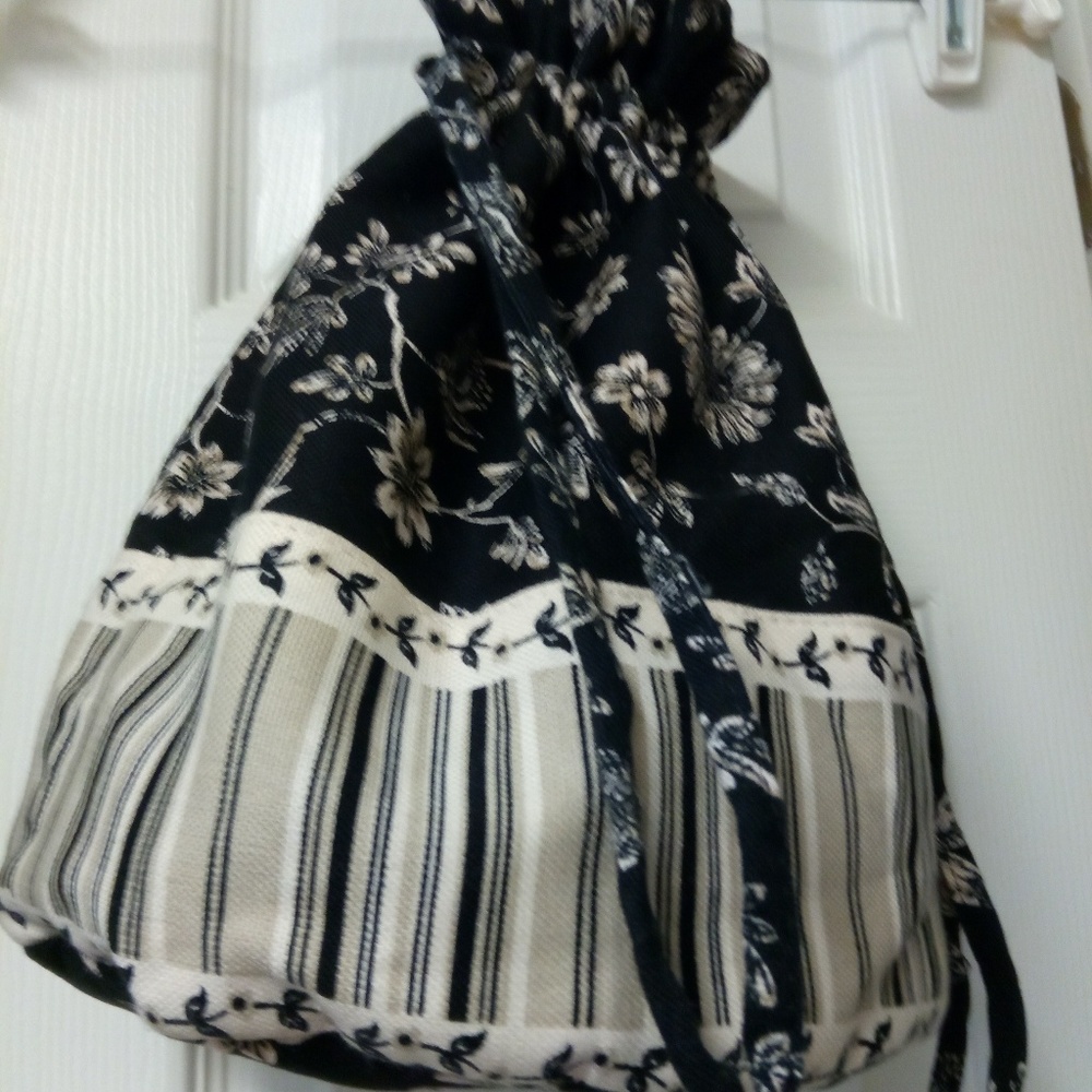 DRAWSTRING FLORAL BAG 👜🛍️🍁