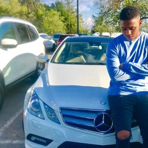 Meet your Posher, Malik