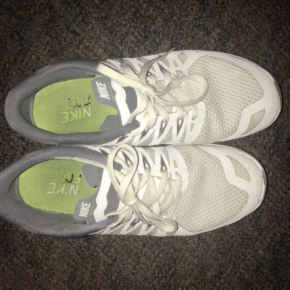 Nike free shoes - Picture 3 of 3