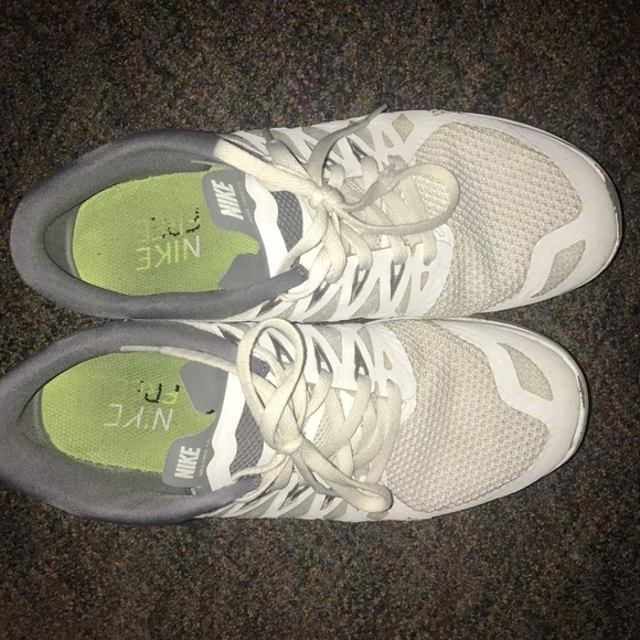 Nike free shoes - Picture 3 of 3