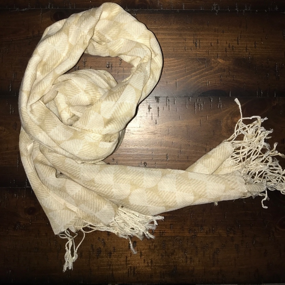 NWOT Old Navy Scarf