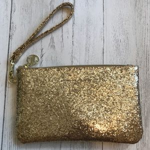 Adrienne Vittadini charging wristlet