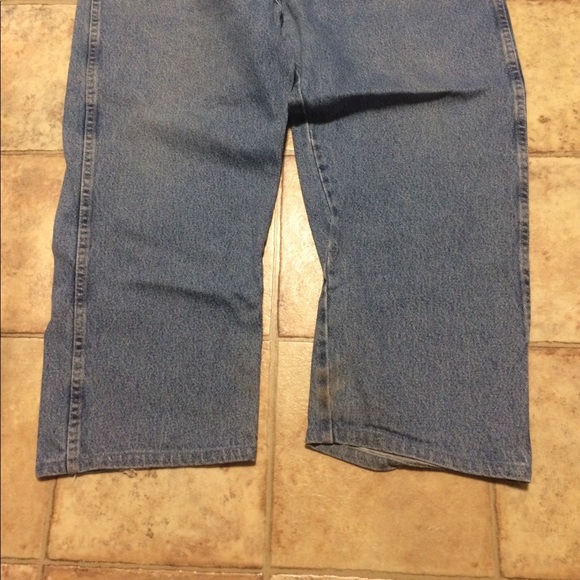 Wrangler men’s size 40 includes two pairs - Picture 4 of 6