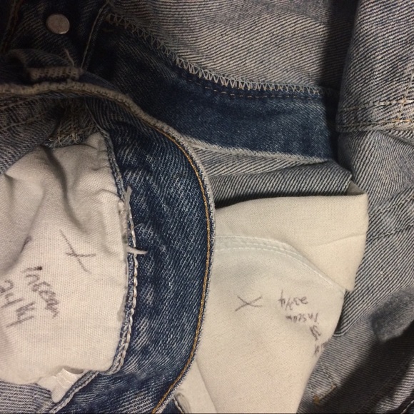 Wrangler men’s size 40 includes two pairs - Picture 6 of 6