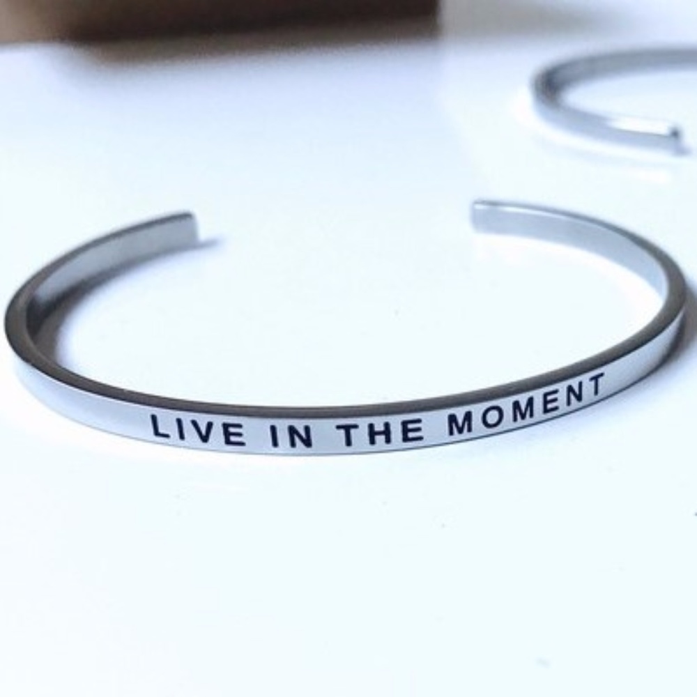 'Live in the Moment' Mantra Bracelet
