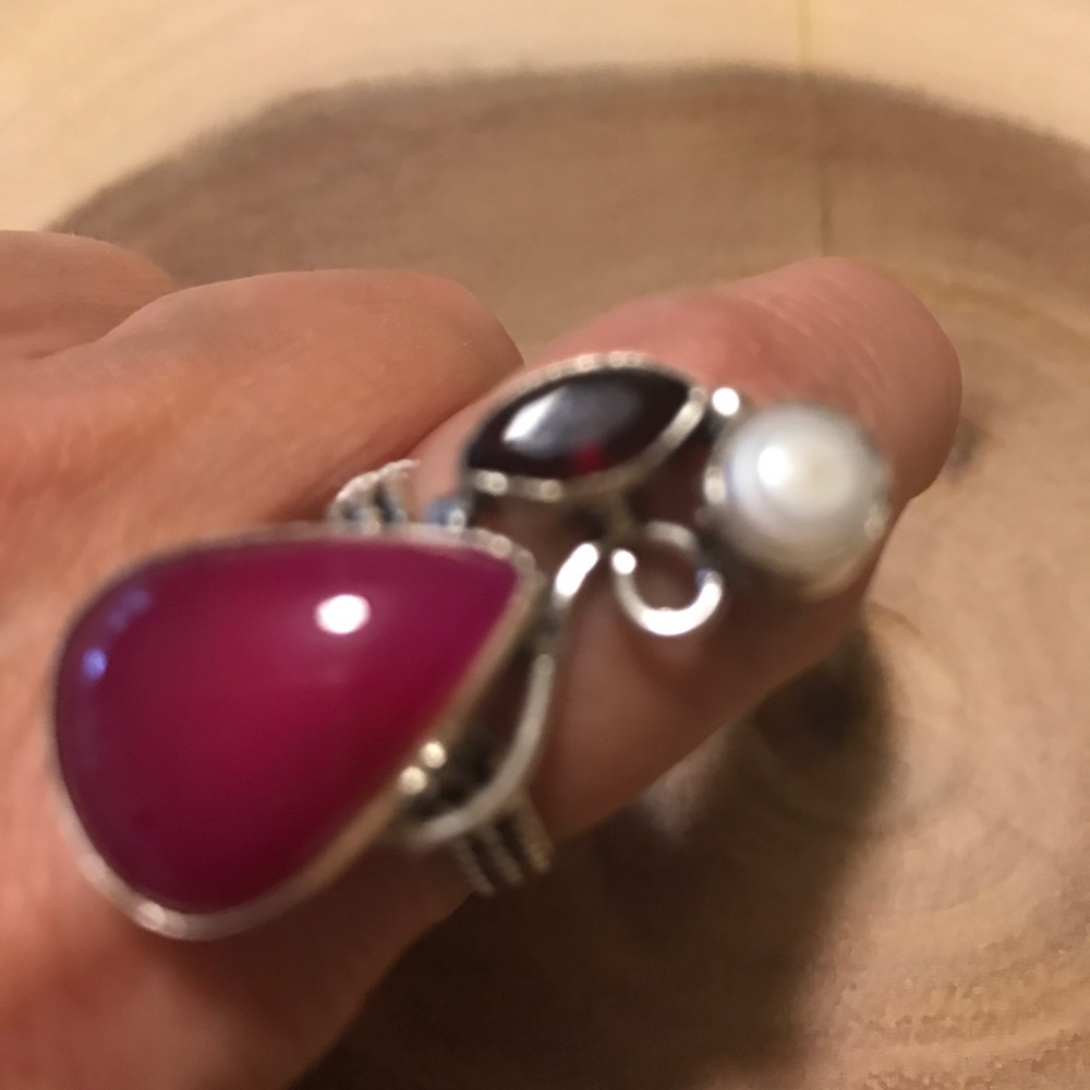 Pink lace onyx -garnet & pearl ring