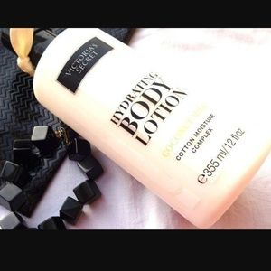 🎟️(Negotiable) VS Hydrating Lotion