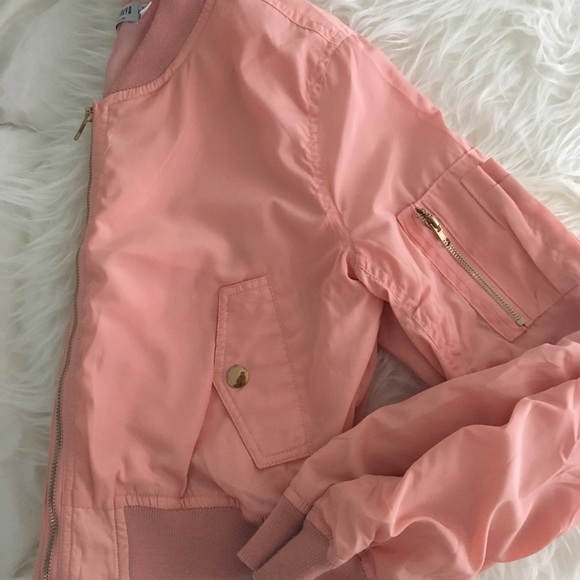 💣 Fashion Nova Pink Bomber Jacket - Picture 3 of 8