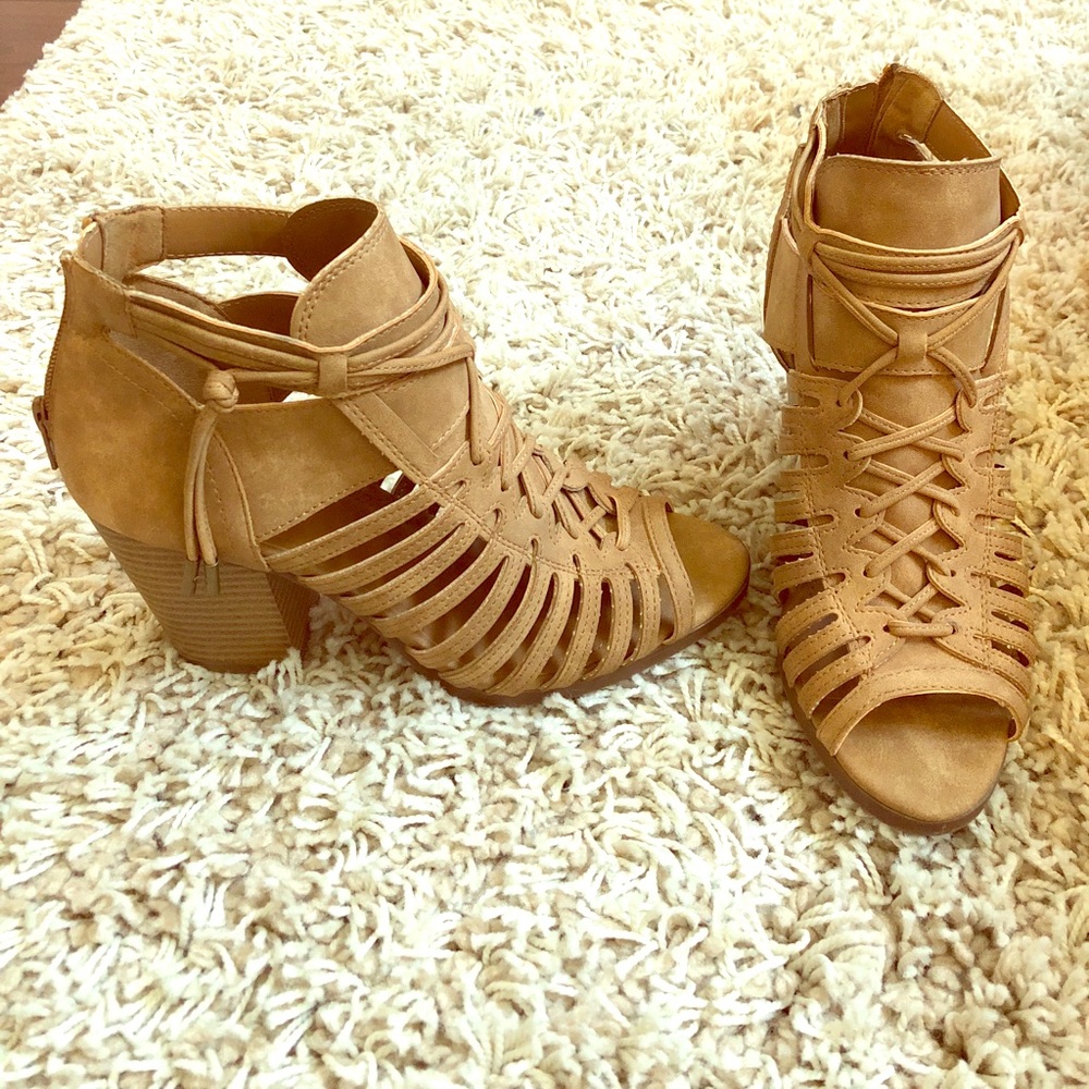 Tan Rampage Booties