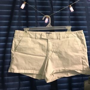 AEO white shorts