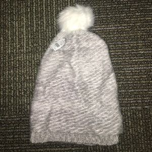 Pom Pom Beanie