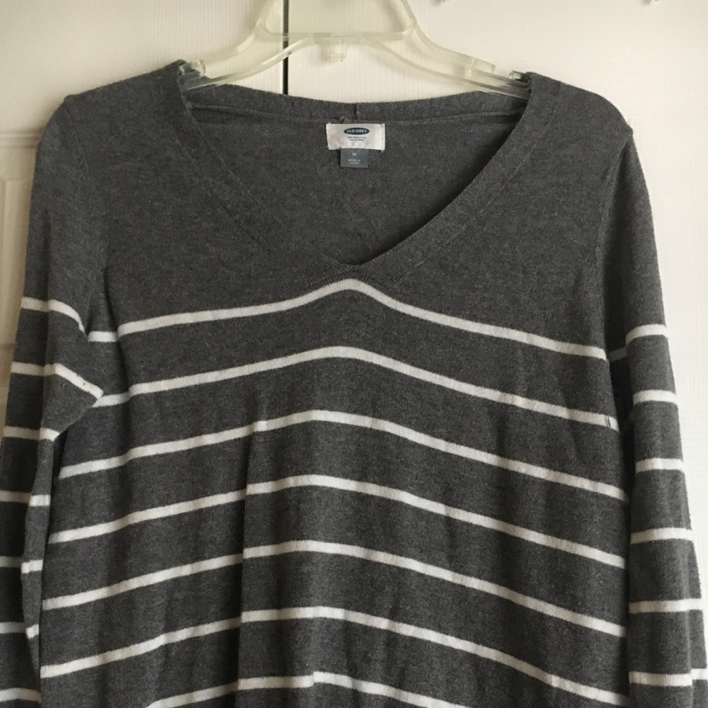 Old Navy Sweater